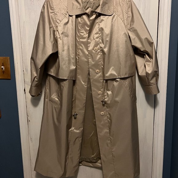 Vintage British Mist Trench Coat Shimmering Champagne Rain Size 12 Petite - Picture 6 of 16